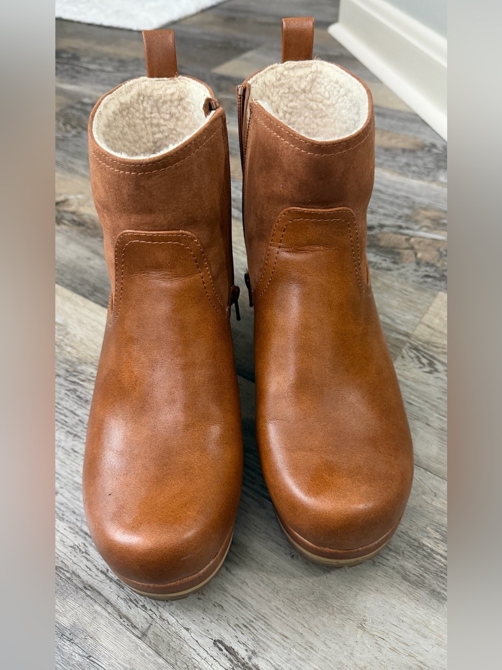 Never worn!! Cozy Shearling-Lined Brown Leather Ankle Boots